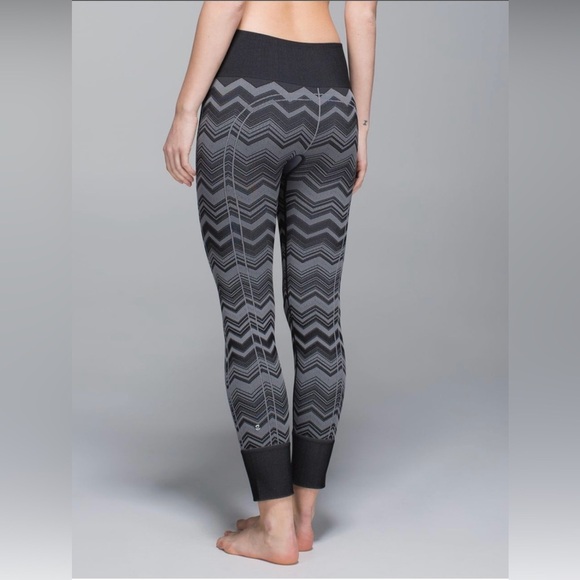 Lululemon Ebb To Street Pant Heathered Slate Size 6 - Picture 3 of 13